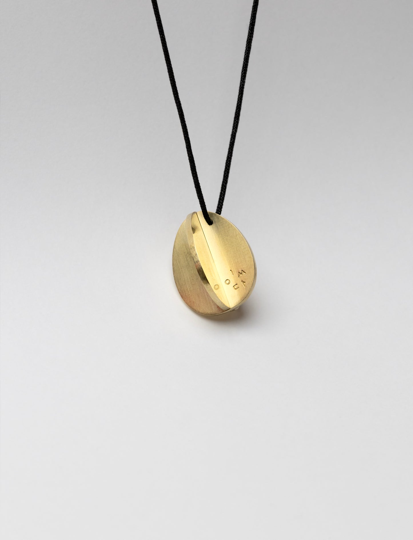 Beginning of Life pendant by itta (20mm)