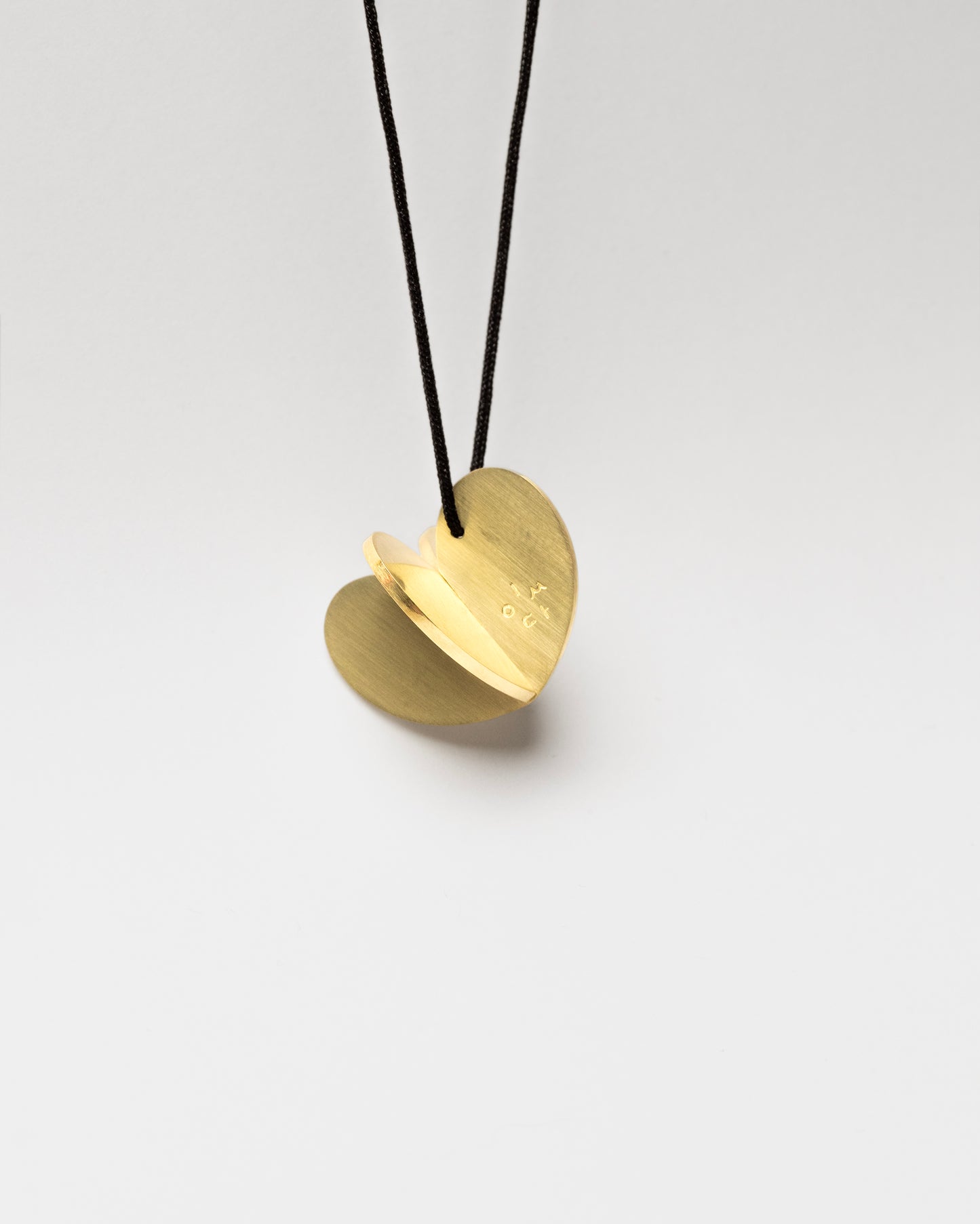 Pulse pendant by itta (23mm)