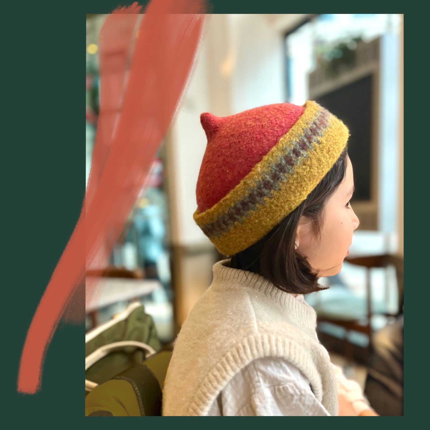 Red patterned edge blue top woollen hat